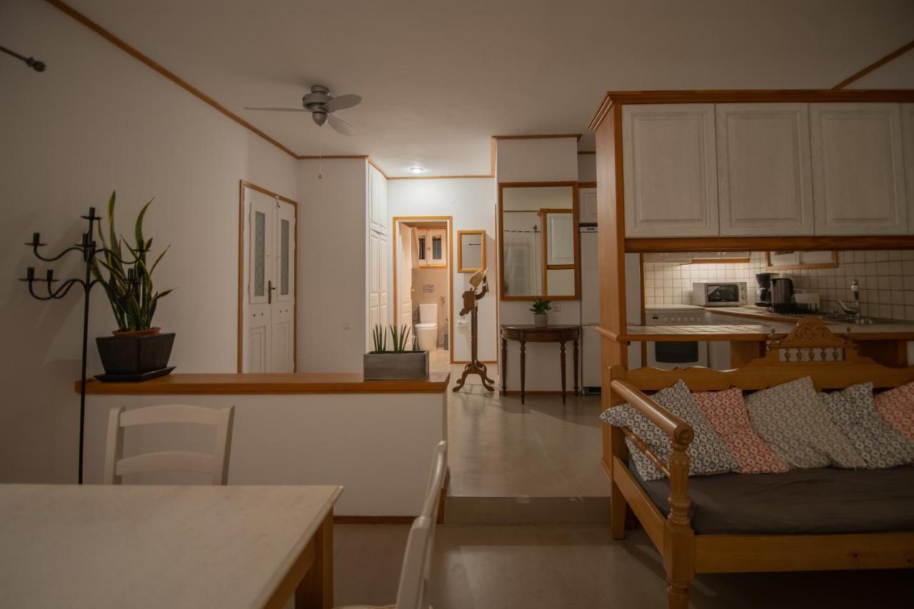 Lotos Beach Home Kini Buitenkant foto