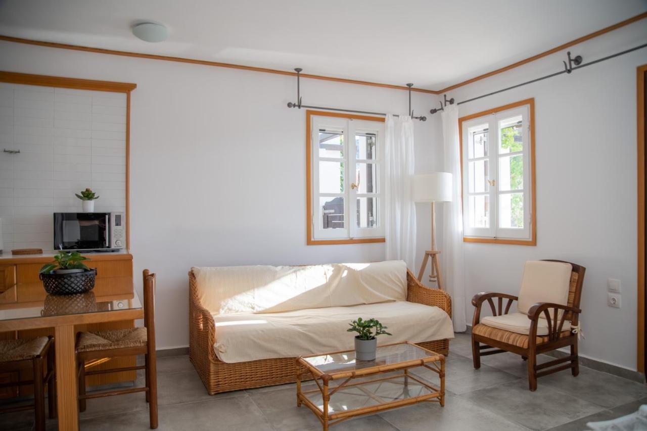 Lotos Beach Home Kini Buitenkant foto