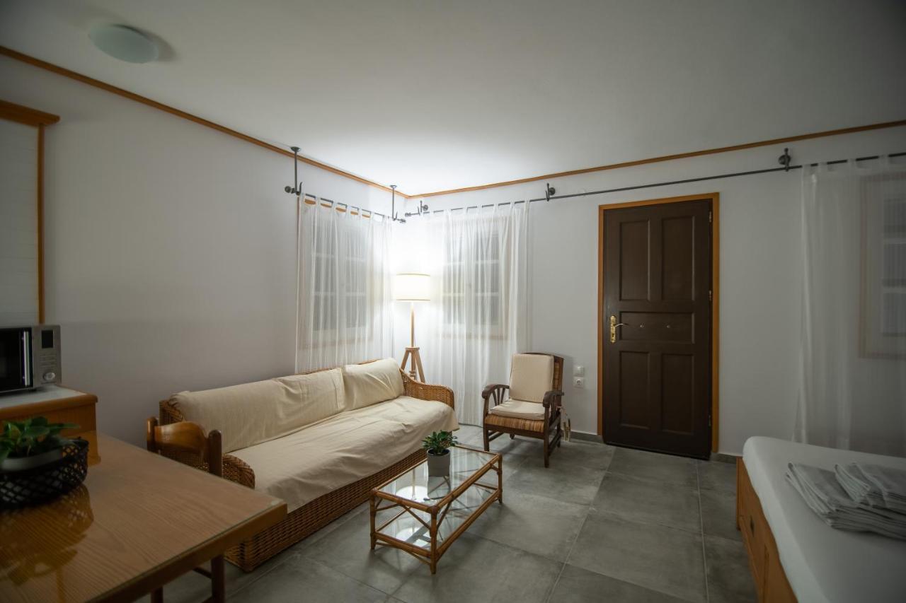 Lotos Beach Home Kini Buitenkant foto