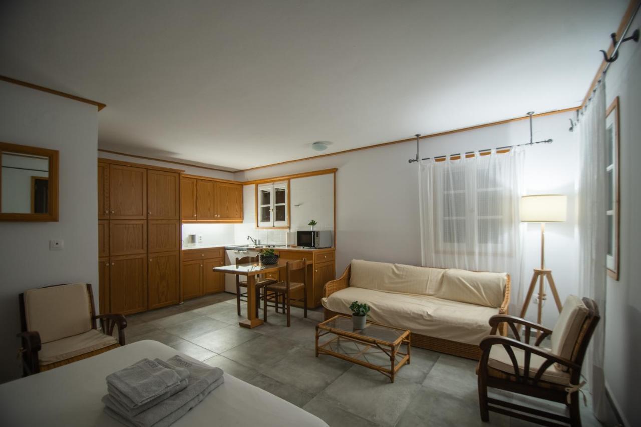 Lotos Beach Home Kini Buitenkant foto