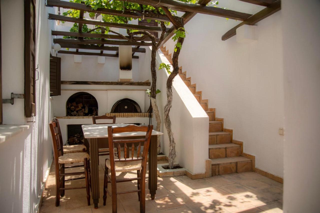 Lotos Beach Home Kini Buitenkant foto